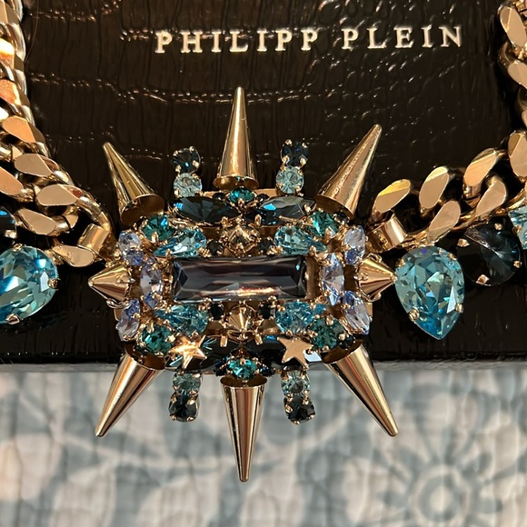 Phillipp Plein Made in Italy Pink is the new Black Light Blue Studded necklace - Picture 3 of 10